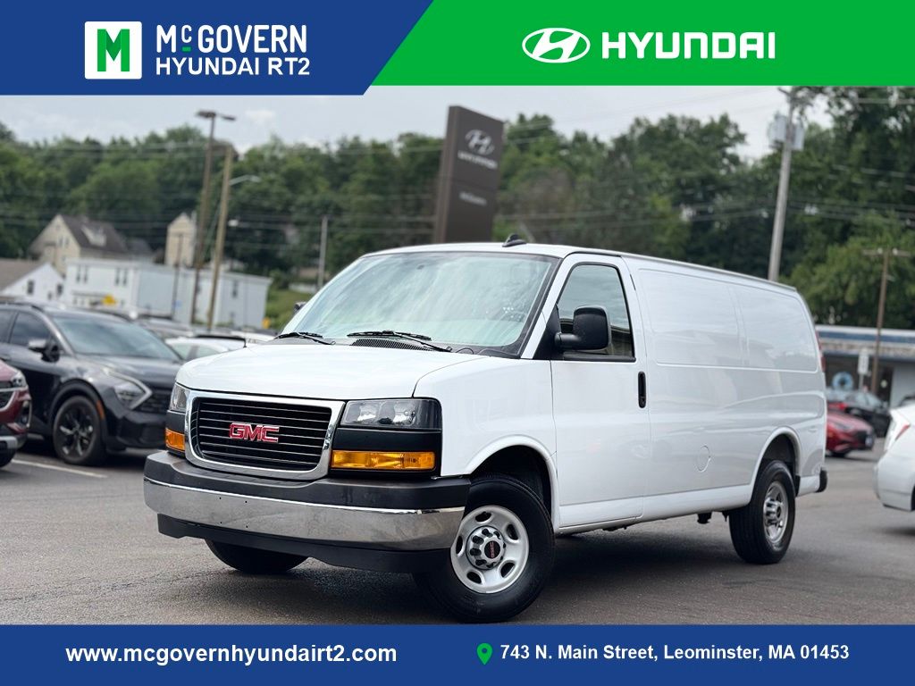Summit White 2025 GMC Savana Cargo Van Rear-Wheel Drive 8-Speed Automatic Overdrive