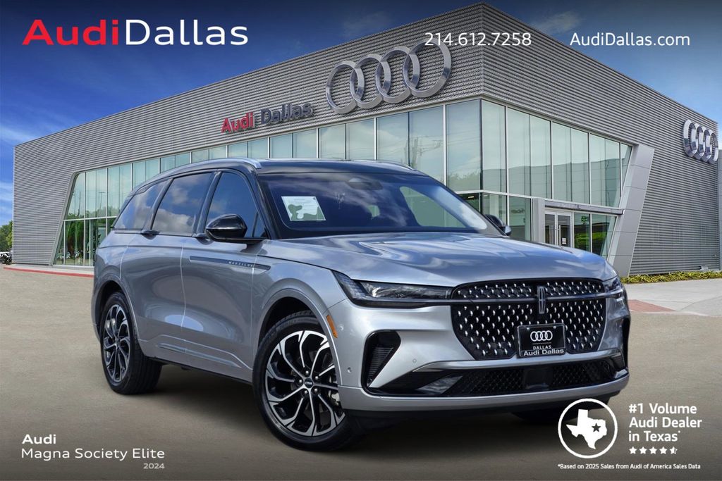 used 2024 Lincoln Nautilus car, priced at $47,494