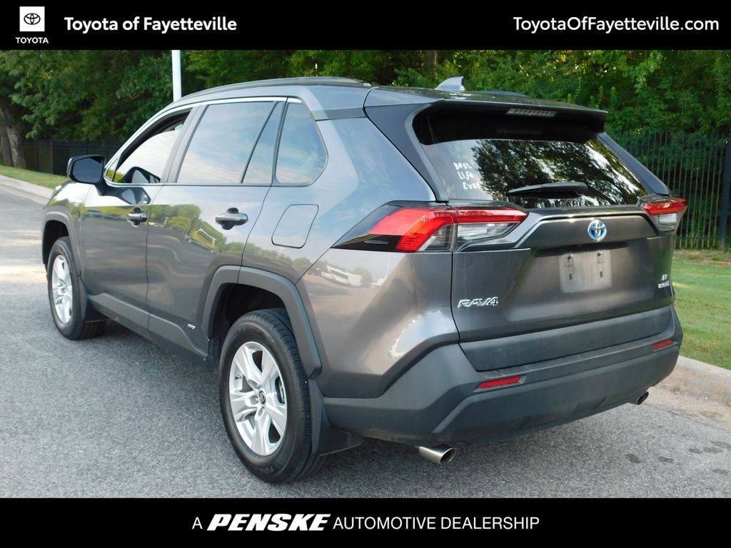 Thumbnail: 2021 Toyota RAV4 - 3