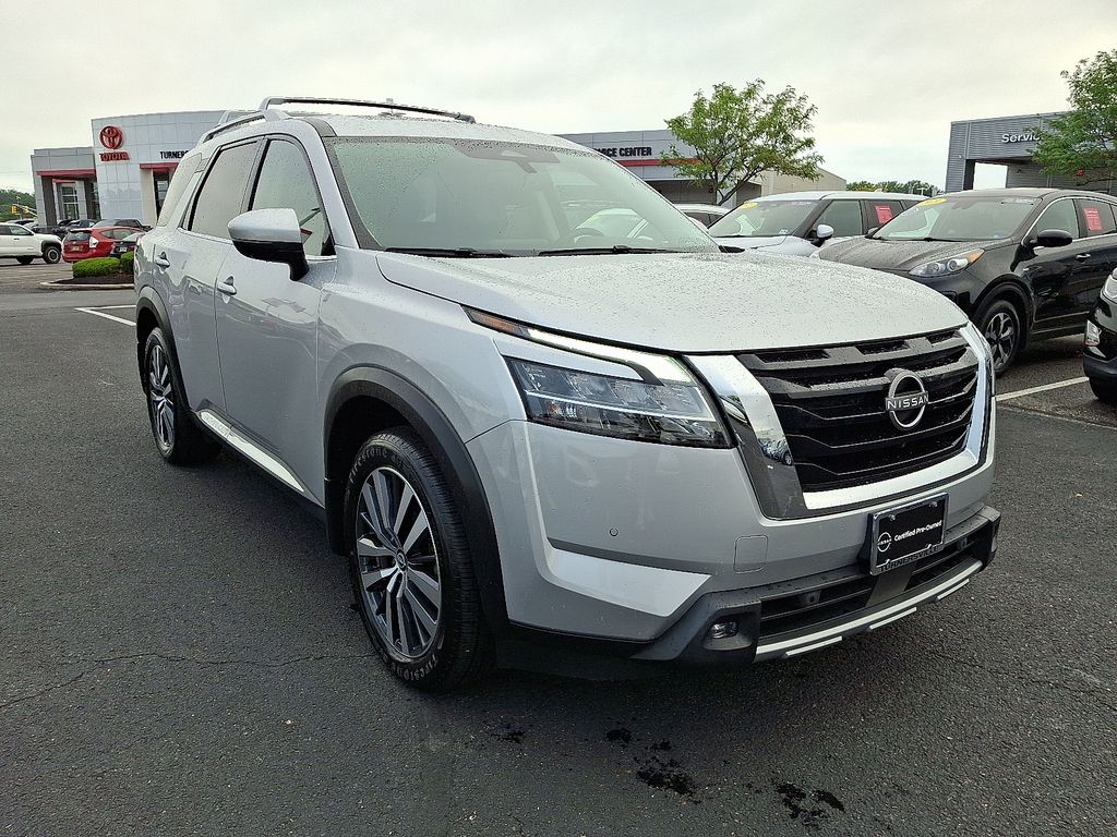 Thumbnail: 2022 Nissan Pathfinder - 3