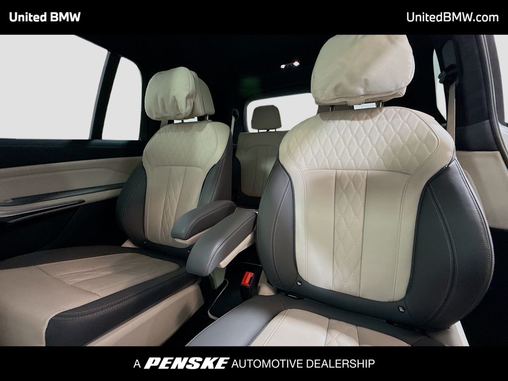 Thumbnail: 2024 BMW X7 - 13