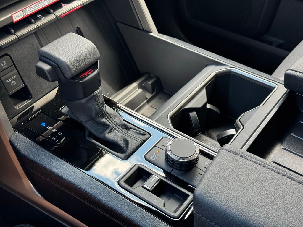 2026 Toyota Tundra SR5 CrewMax photo 24