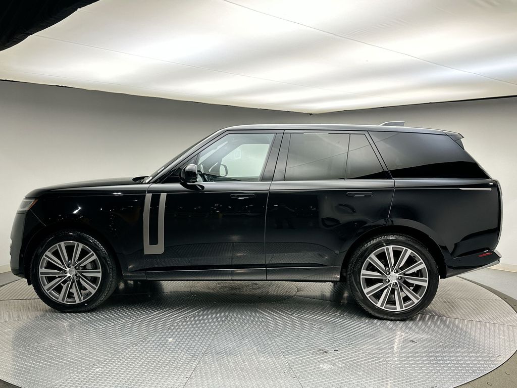 Thumbnail: 2023 Land Rover Range Rover - 2