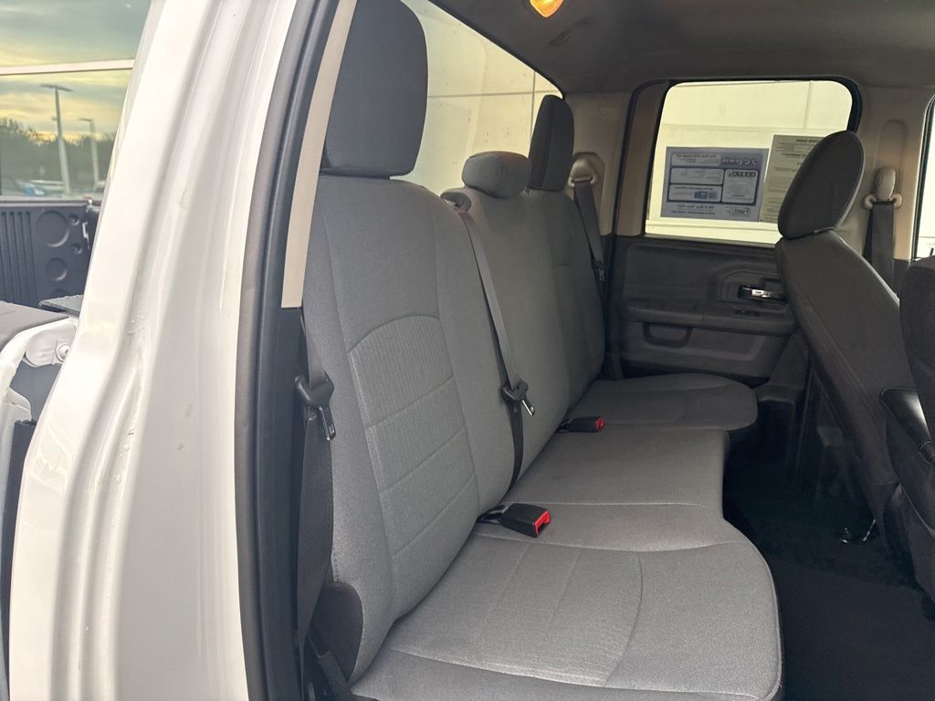 2024 Ram 1500 Classic SLT Quad Cab 4x4 6'4" Box