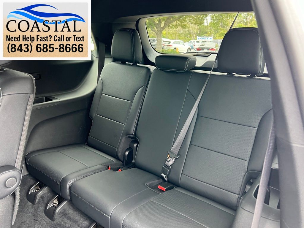 2025 Chevrolet Traverse LT White at Bob Mills Chevrolet