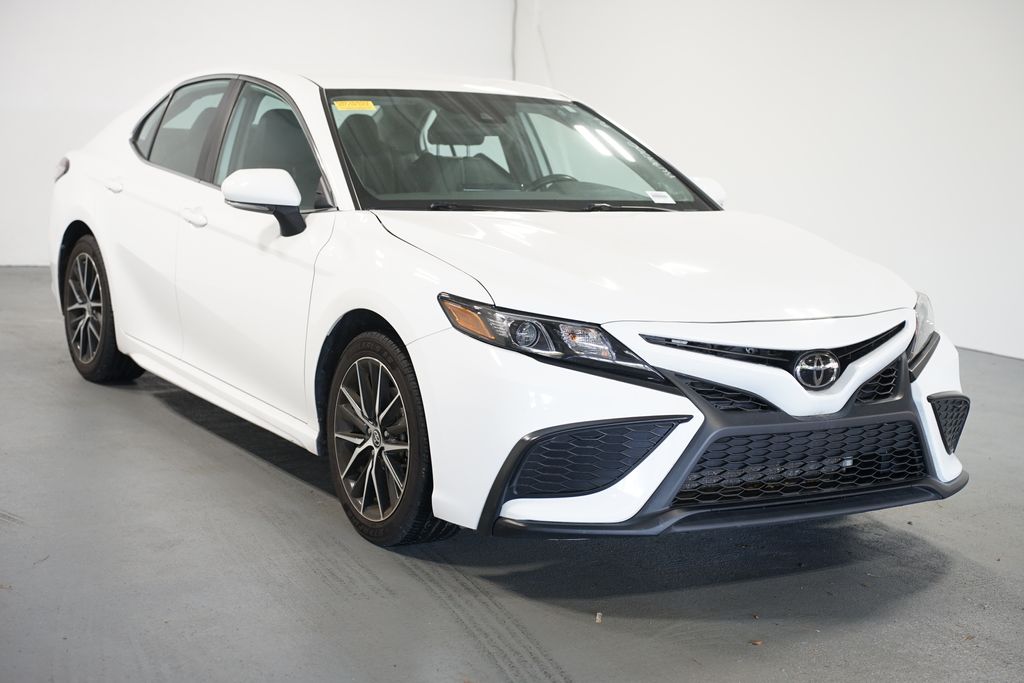 Thumbnail: 2024 Toyota Camry - 3