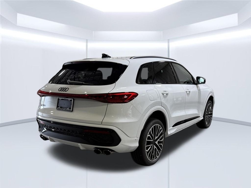 Thumbnail: 2026 Audi SQ5 - 5