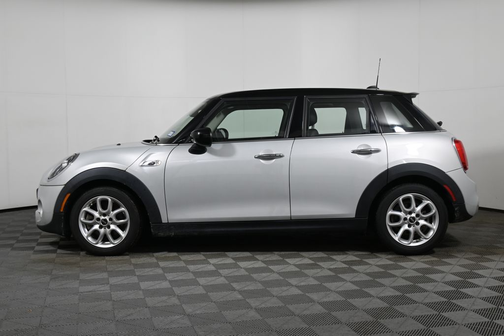 Thumbnail: 2020 MINI Cooper - 2