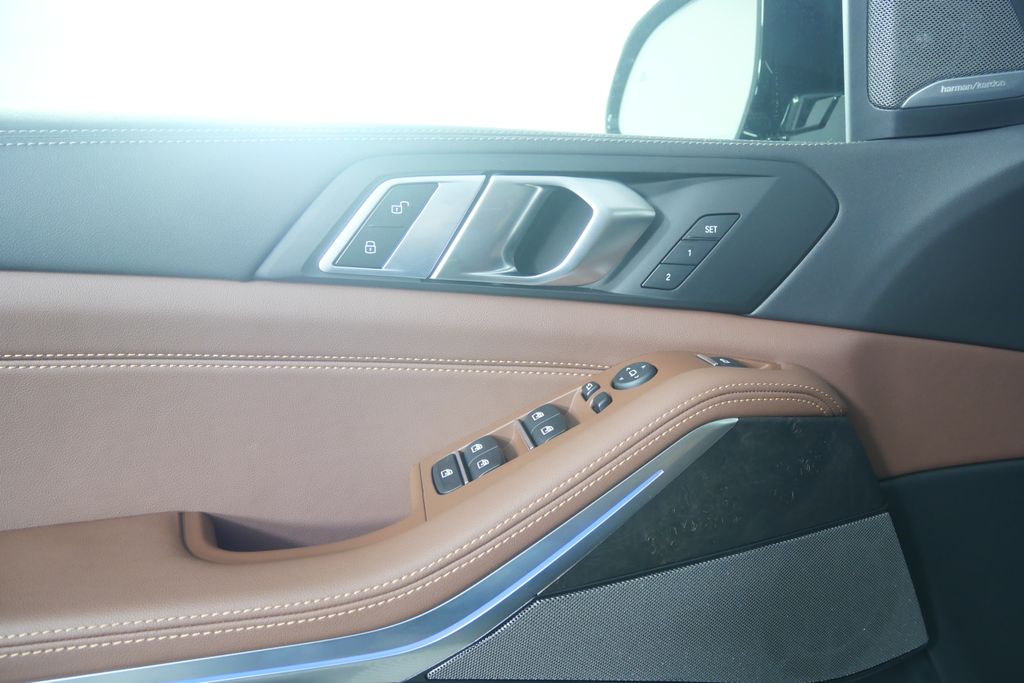 Thumbnail: 2026 BMW X5 - 8