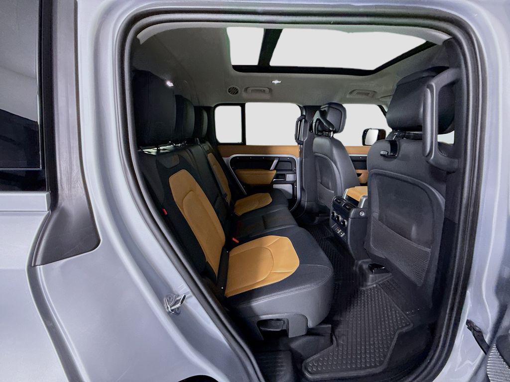 Thumbnail: 2024 Land Rover Defender - 23