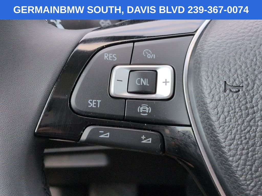 Used 2020 Blue Volkswagen 2.0T SE image 27
