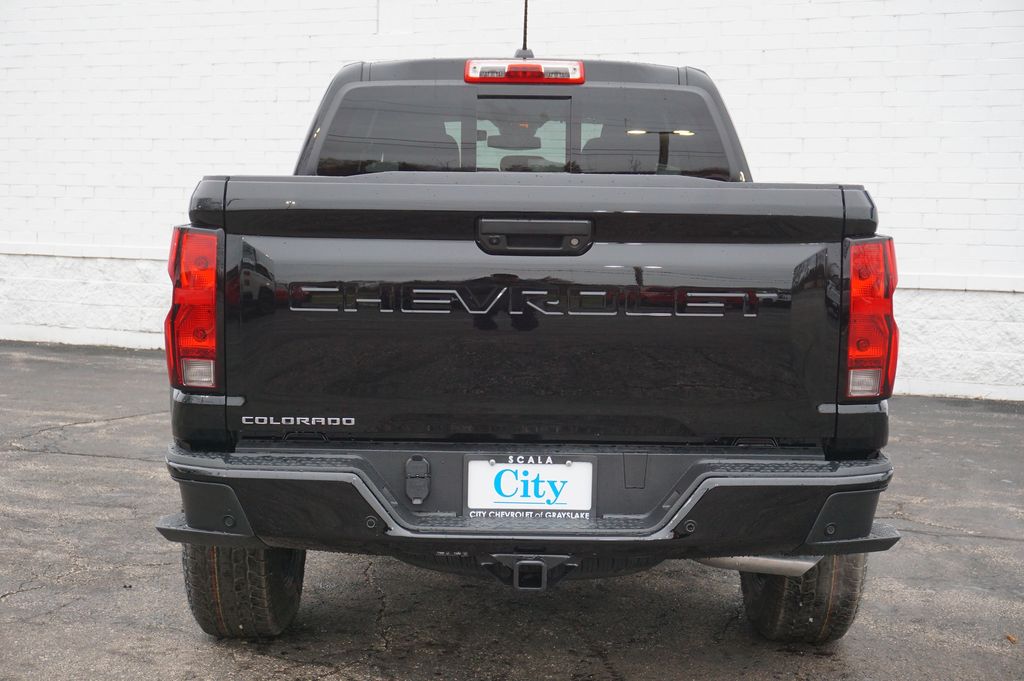 View vehicle photo 5