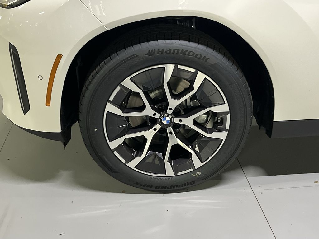 Thumbnail: 2026 BMW X3 - 10