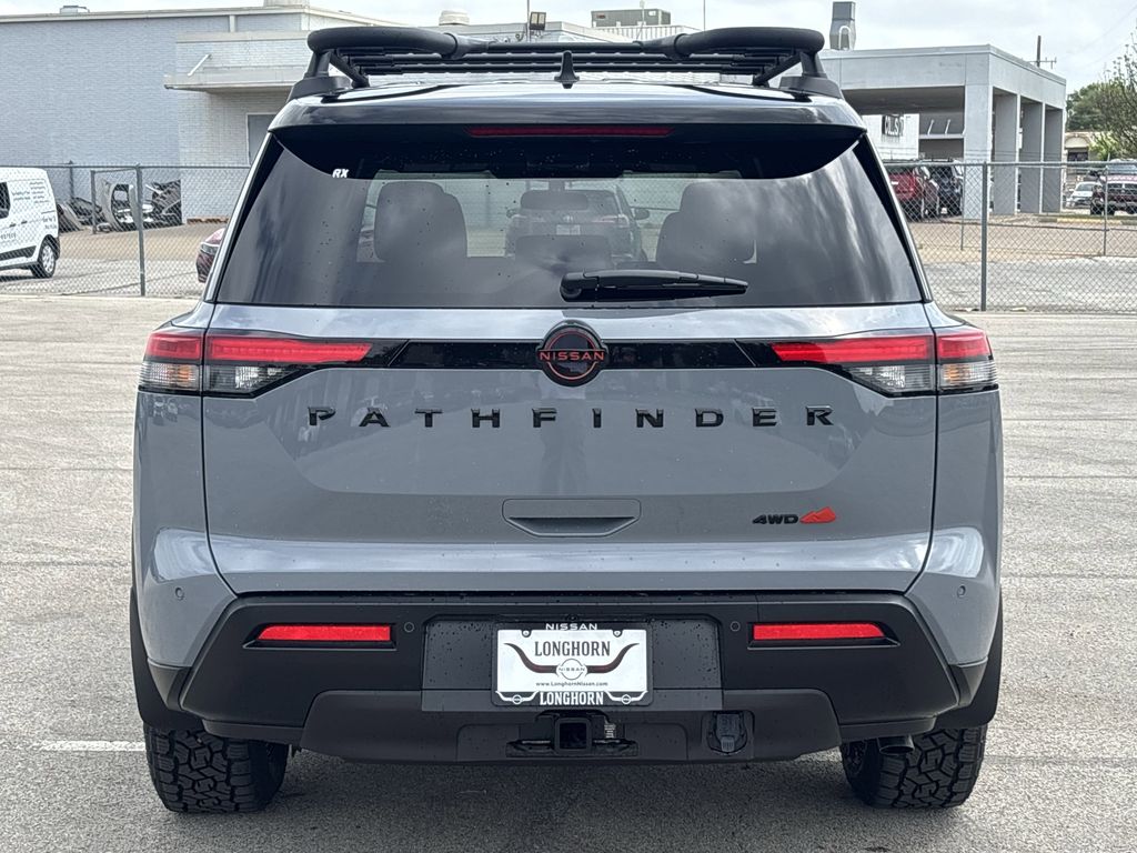 View vehicle photo 4