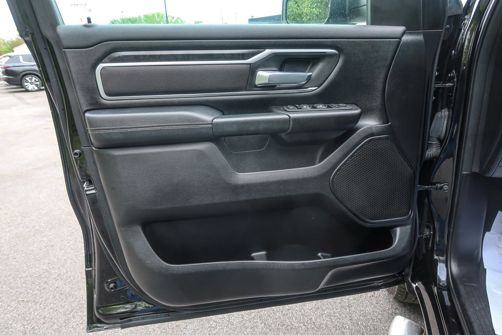 2023 Ram 1500 Big Horn Quad Cab 4x4 6'4" Box