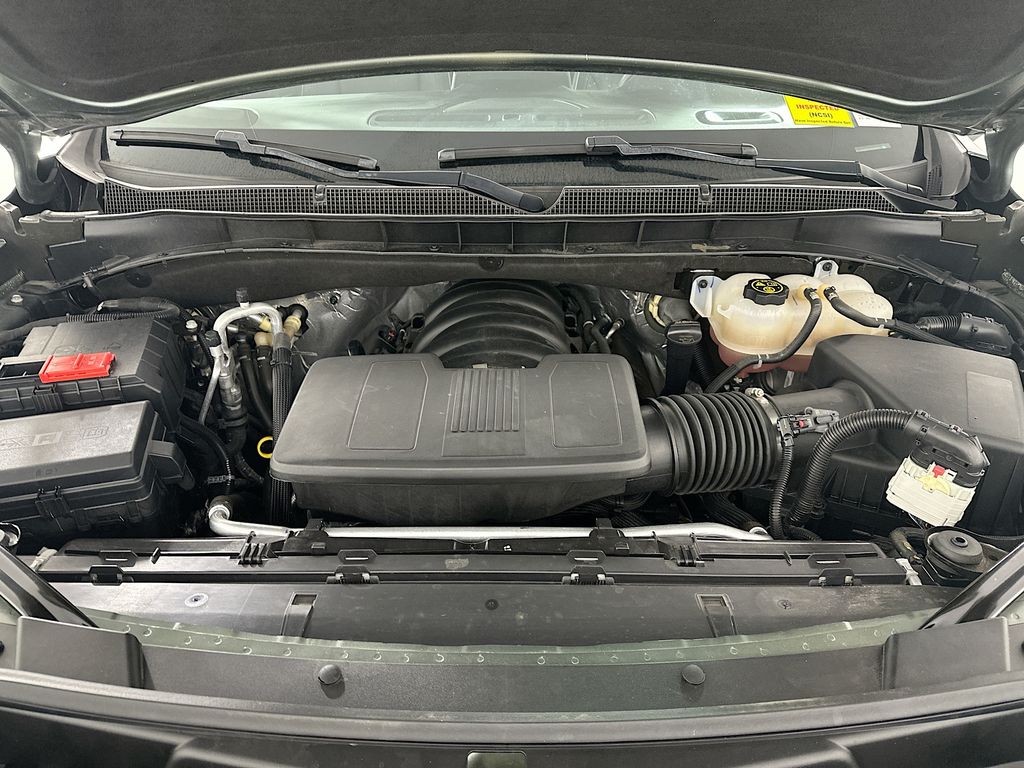 Used 2024 Gray Chevrolet Premier image 33