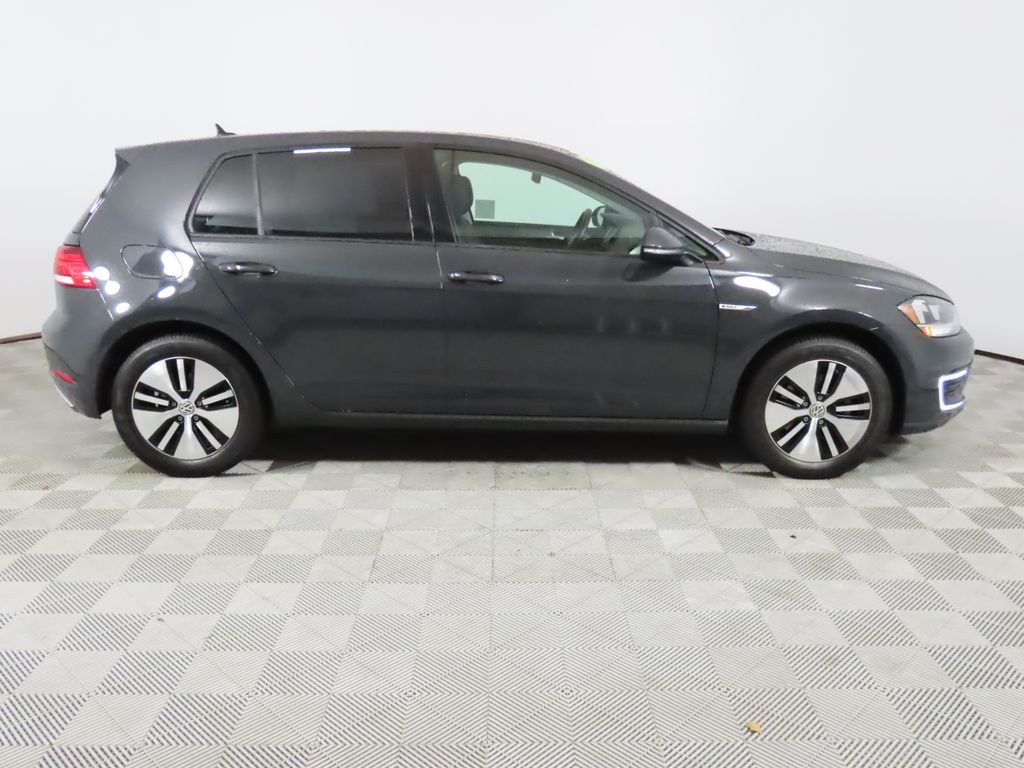 Thumbnail: 2019 Volkswagen e-Golf - 6