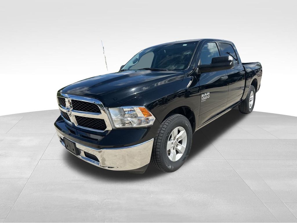 2023 Diamond Black Crystal Pearlcoat Ram 1500 Classic SLT RWD Truck