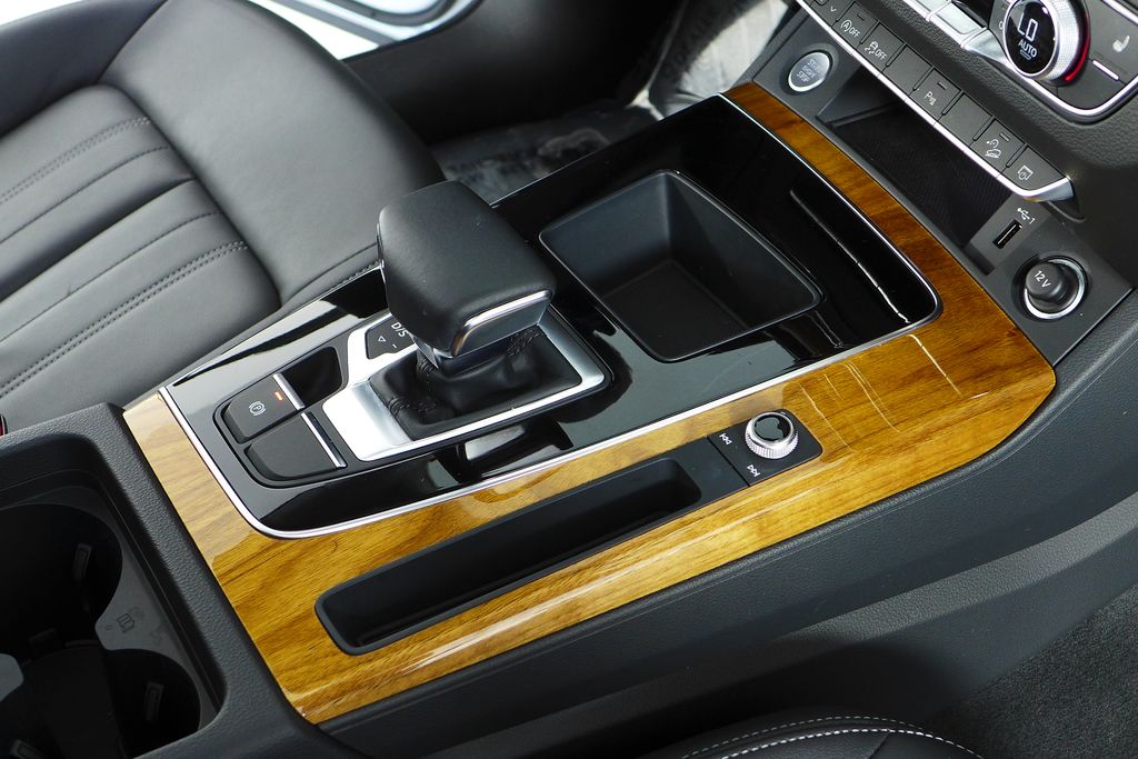 Thumbnail: 2023 Audi Q5 - 15