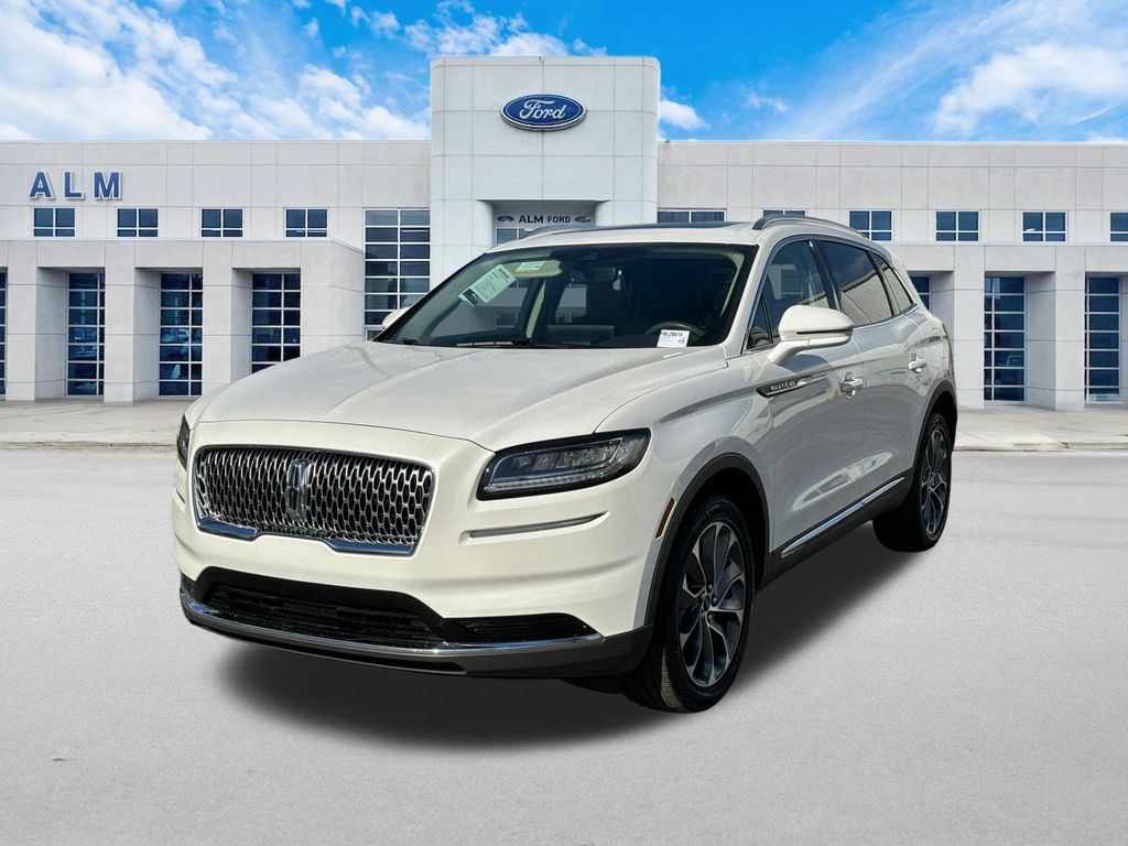 2023 Lincoln Nautilus Reserve's photo