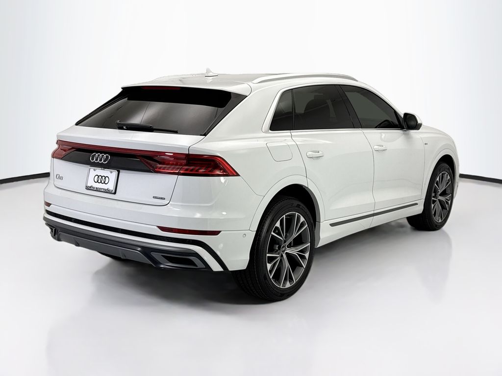 Thumbnail: 2023 Audi Q8 - 5