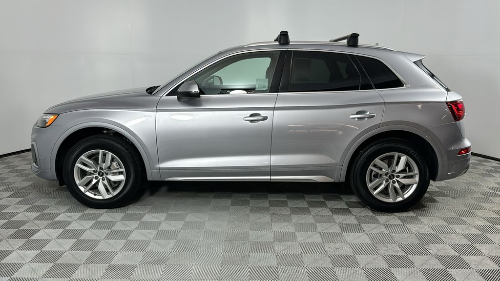2022 Audi Q5 e Premium 2