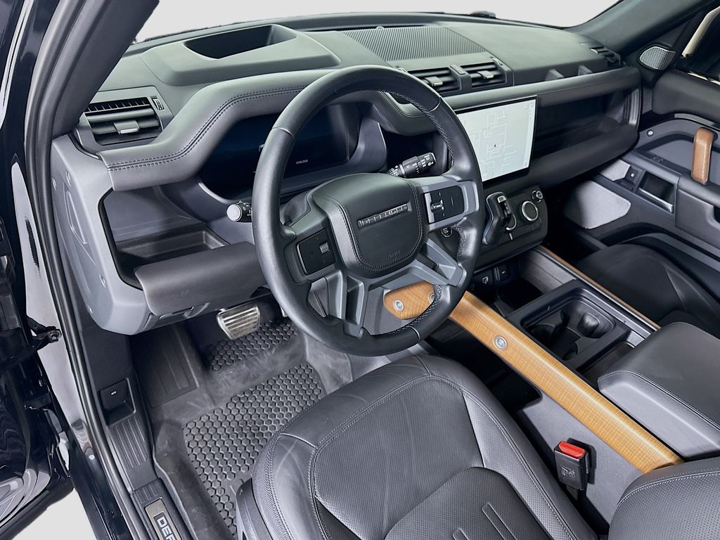 Thumbnail: 2023 Land Rover Defender - 9
