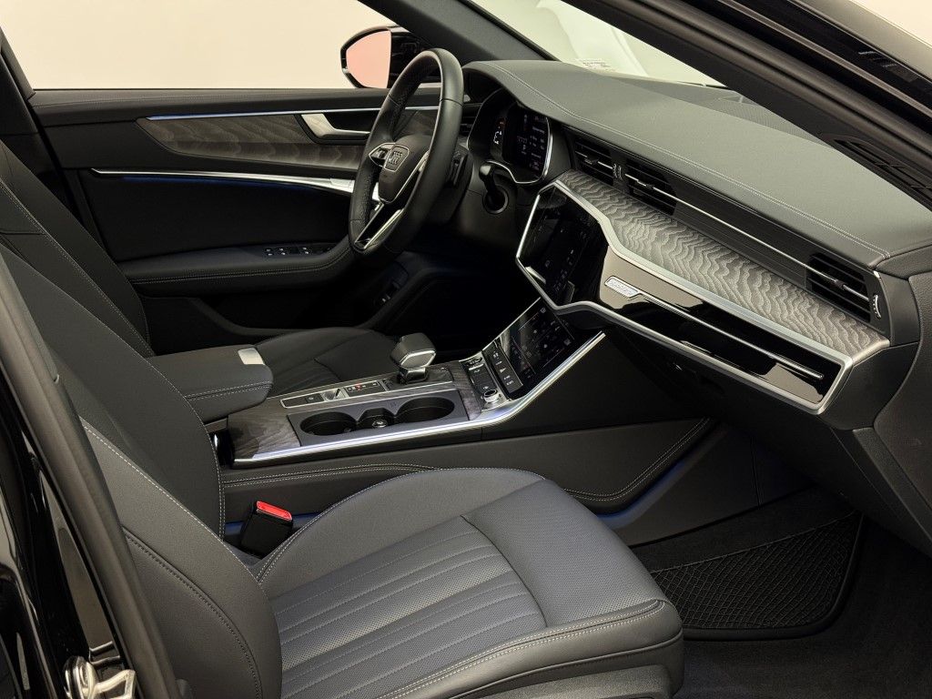 Thumbnail: 2024 Audi A6 - 16