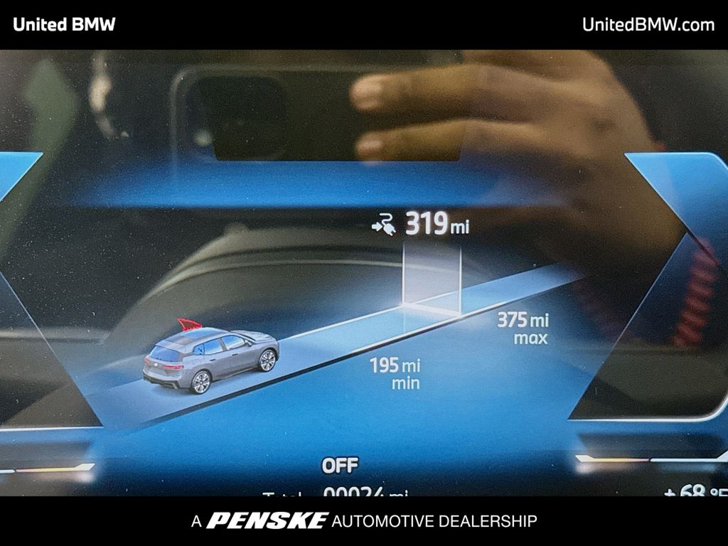 Thumbnail: 2026 BMW iX - 7