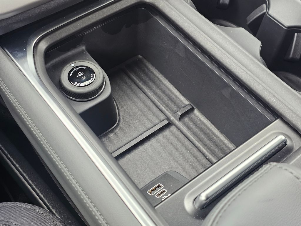 New 2026 Silver Ford Active image 33