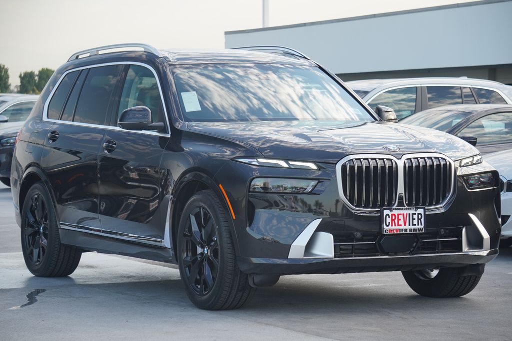 2025 BMW X7 xDrive40i 3