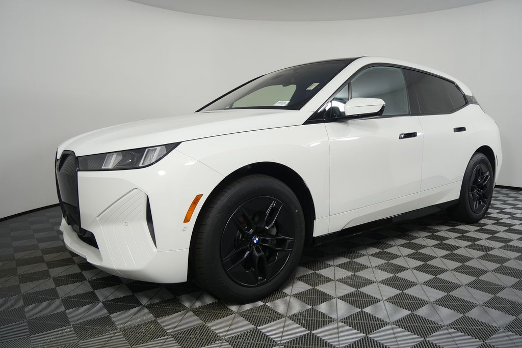 2026 BMW iX  8
