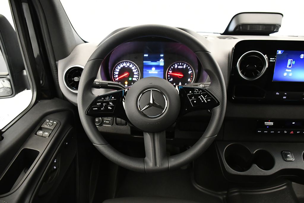 Thumbnail: 2026 Mercedes-Benz Sprinter - 14