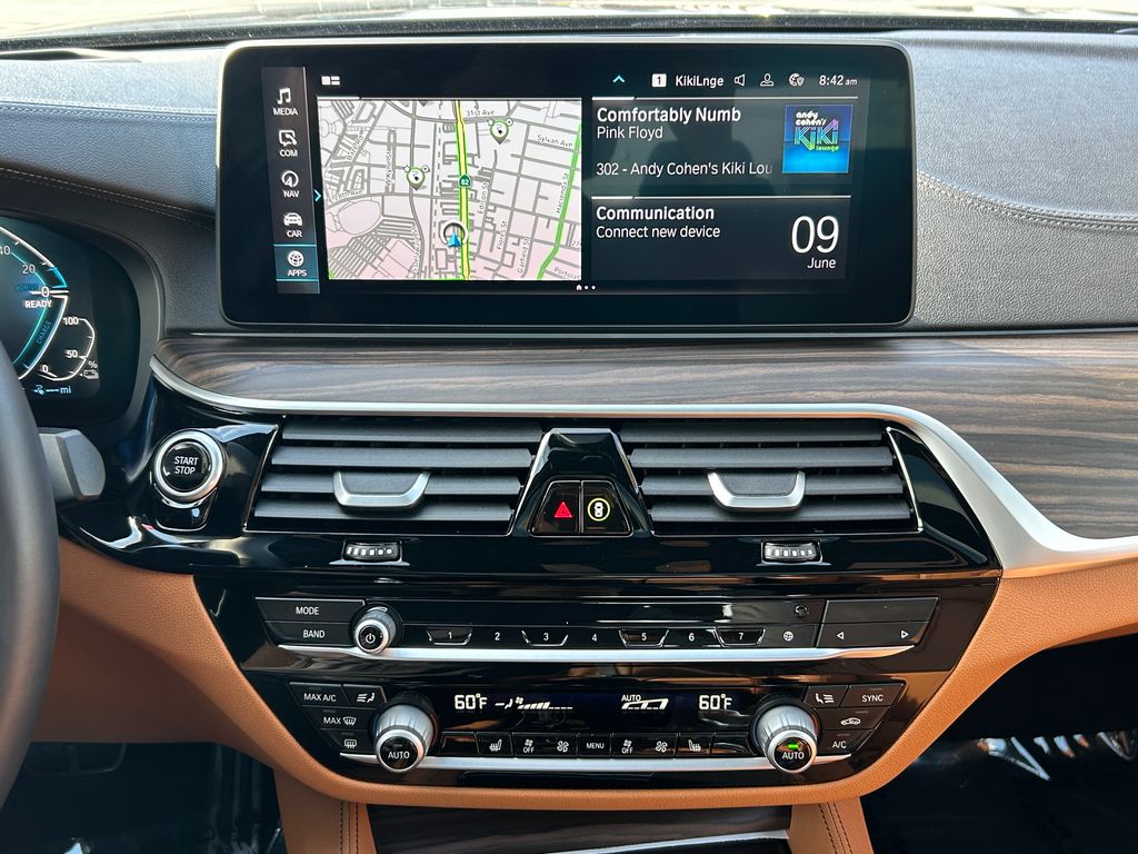 2022 BMW 5 Series 530e iPerformance 24