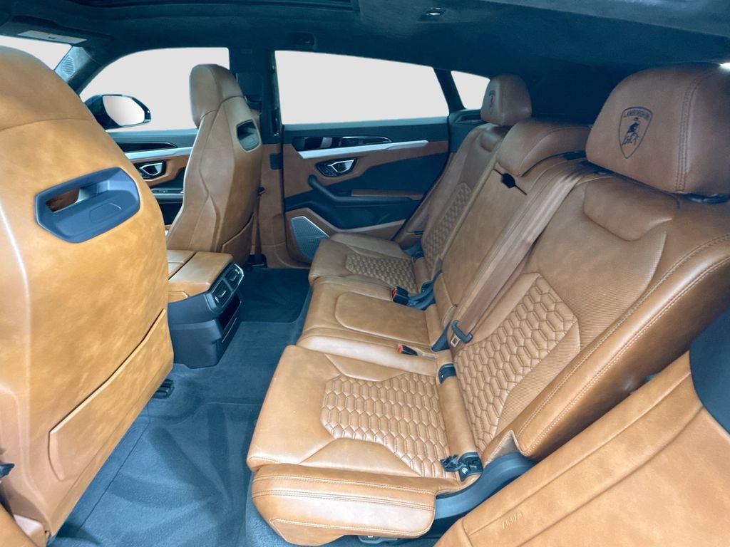 Thumbnail: 2020 Lamborghini Urus - 20
