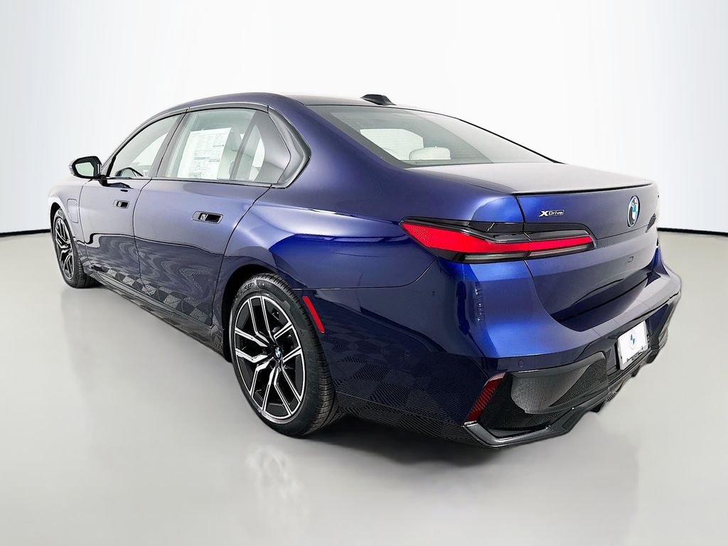 Thumbnail: 2026 BMW 7 Series - 7
