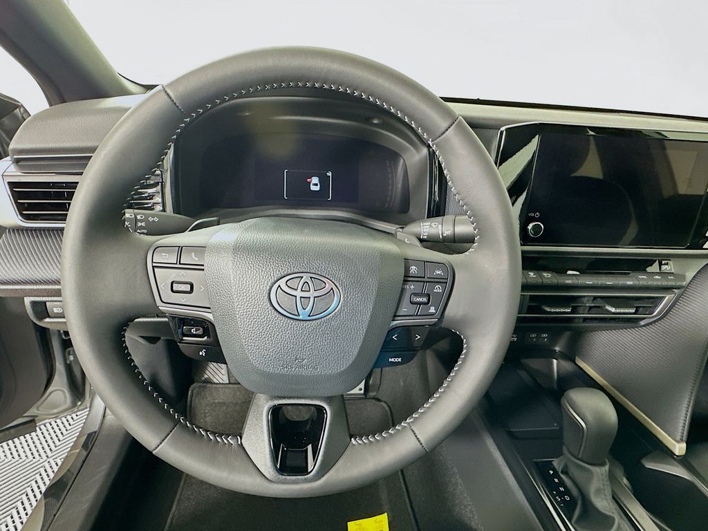 Thumbnail: 2025 Toyota Camry - 11