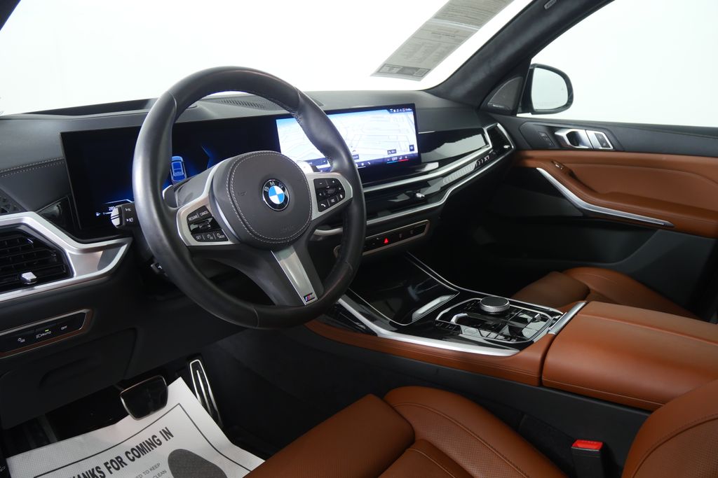 Thumbnail: 2024 BMW X7 - 12