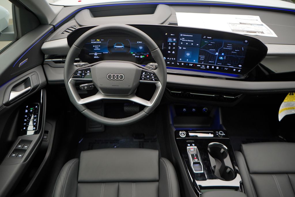 2025 Audi e-tron Premium 12