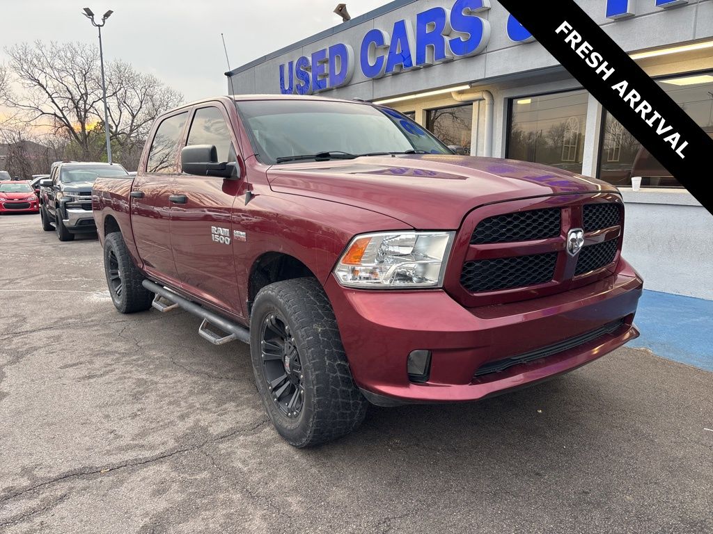 2018 RAM 1500 Express Crew Cab 4WD