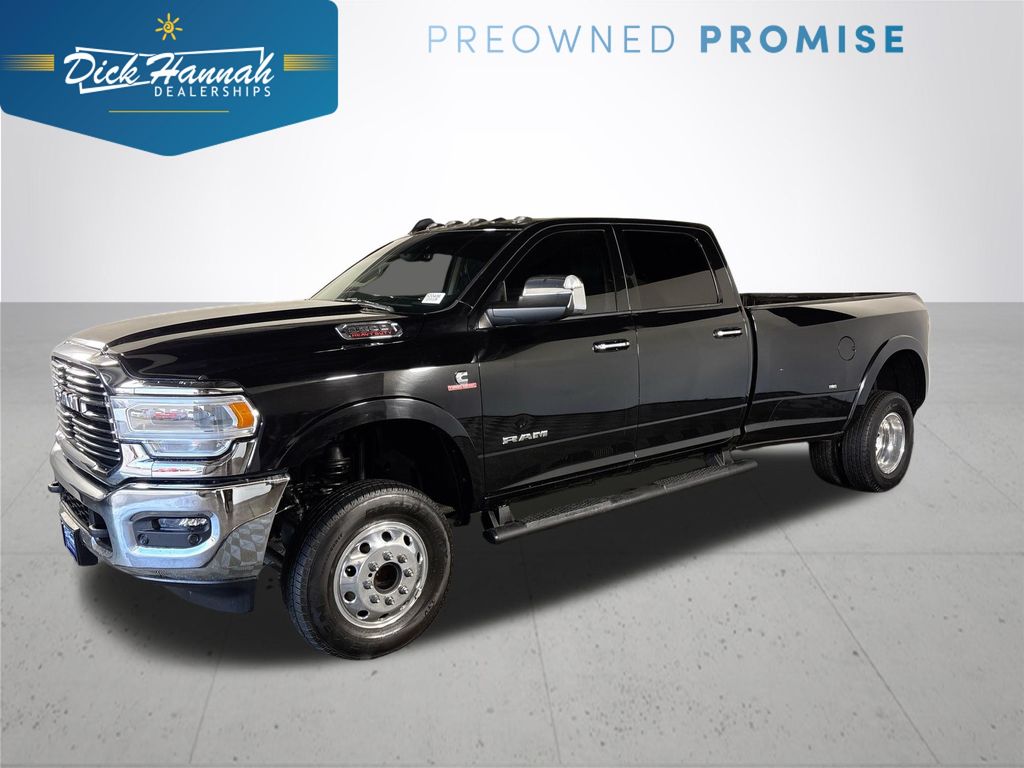 Diamond Black Crystal Pearlcoat 2022 RAM 3500 Laramie Crew Cab LB DRW 4WD Pickup Truck Four-Wheel Drive 6-Speed Automatic
