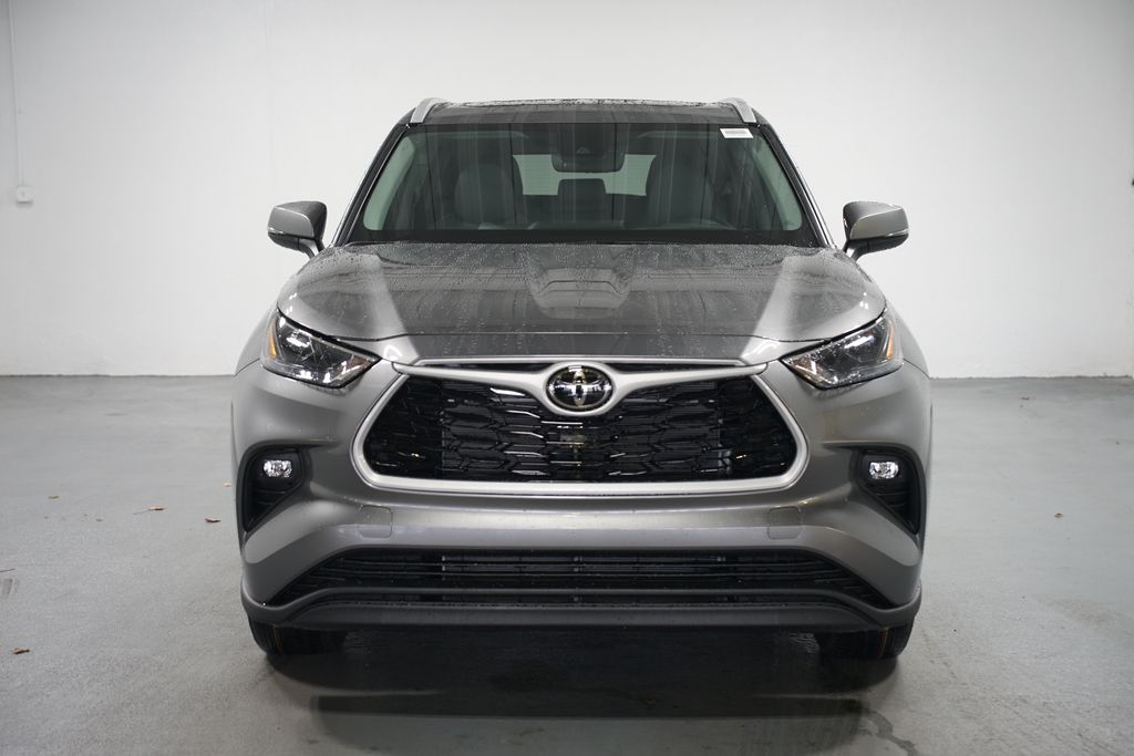 Thumbnail: 2026 Toyota Highlander - 2
