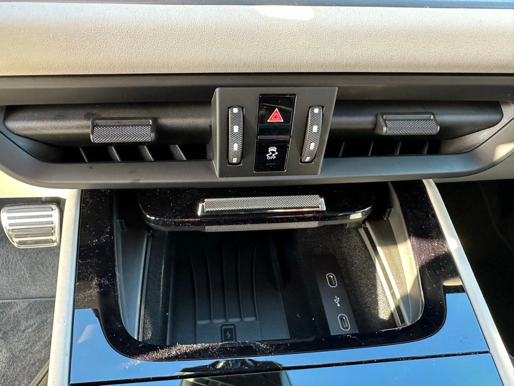 Thumbnail: 2026 Porsche Cayenne - 24