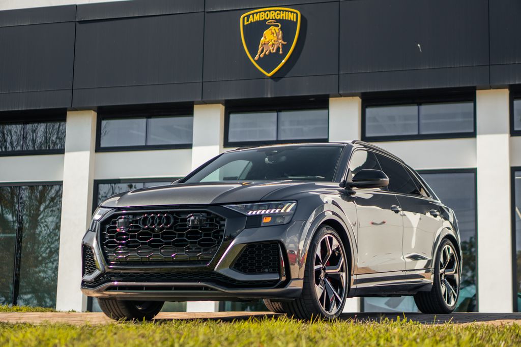 Daytona Gray Pearl Effect 2023 Audi RS Q8 4.0T quattro SUV AWD SUV / Crossover All-Wheel Drive 8-Speed Automatic