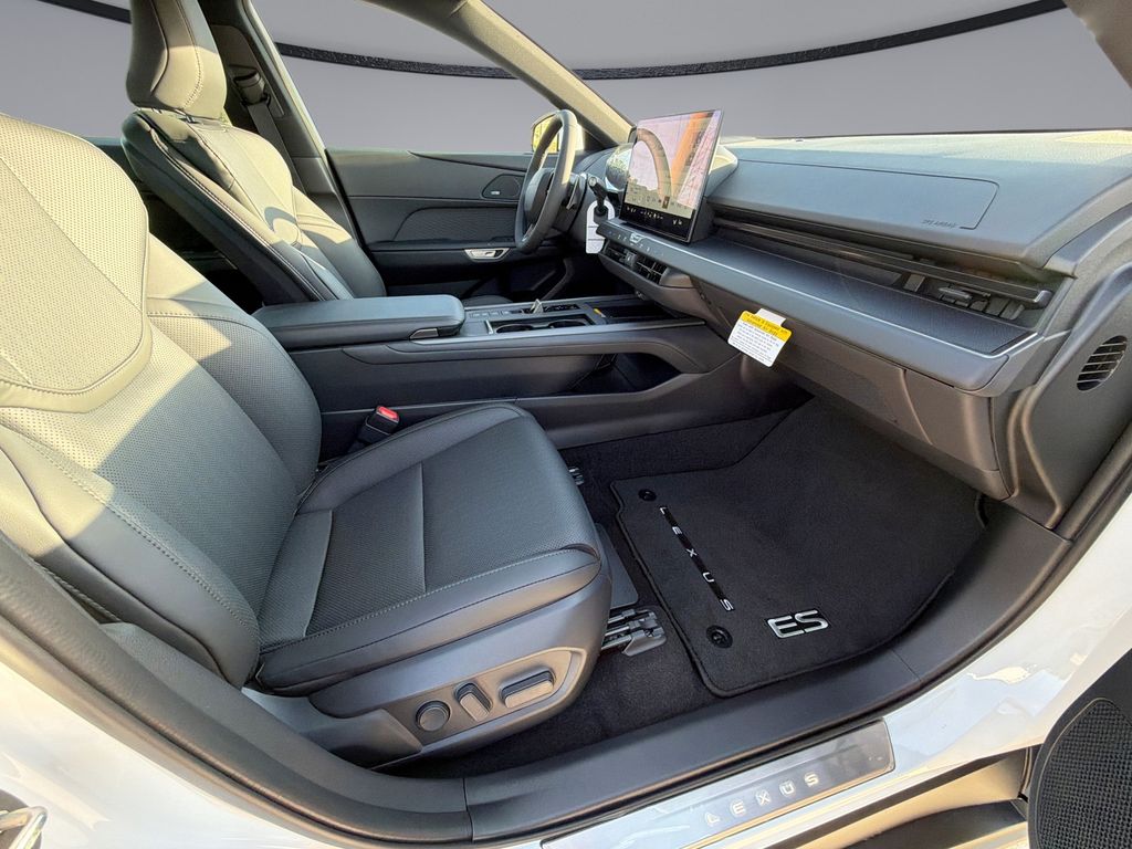 Thumbnail: 2026 Lexus ES - 15