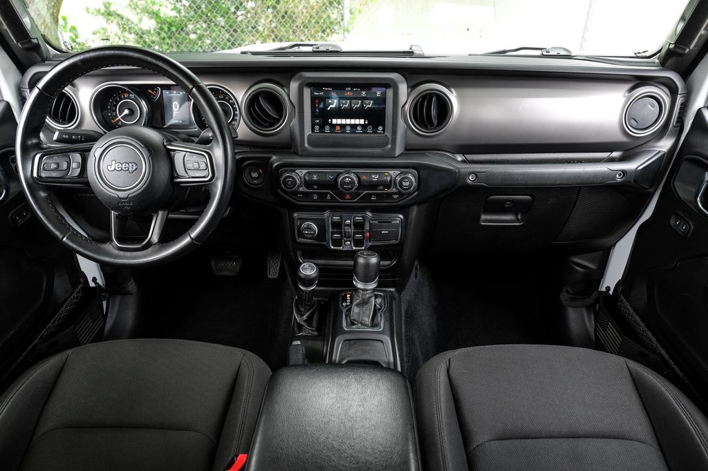 used 2022 Jeep Gladiator car, priced at $28,382
