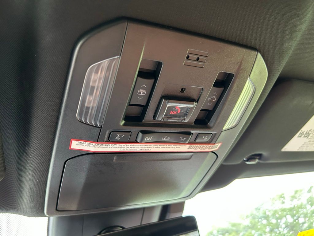 2021 Toyota Highlander Platinum 32
