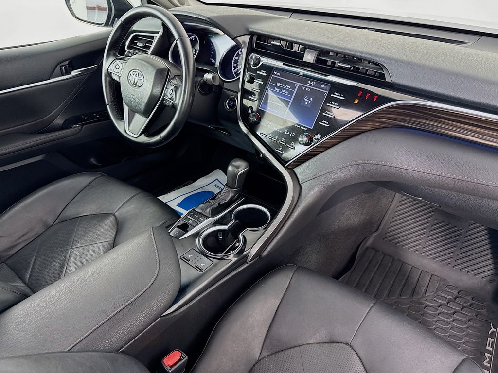Used Car 2018 Toyota Camry  Xle For Sale Under $20,000 In Austin, Texas