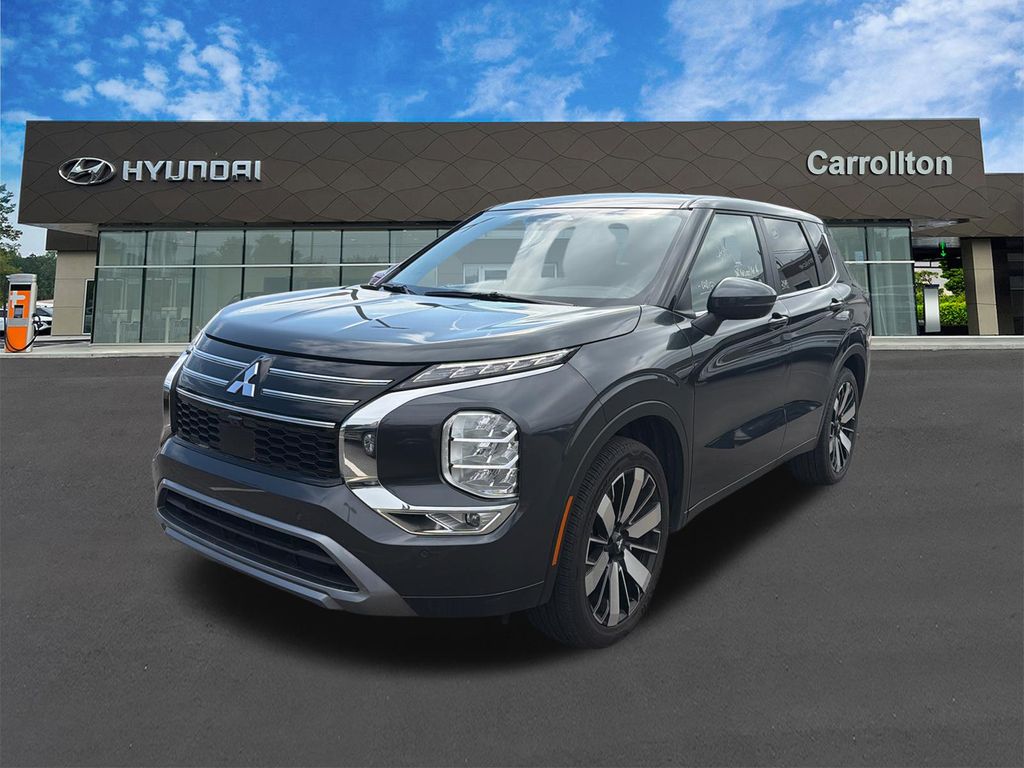 2025 Mitsubishi Outlander SE 2WD's photo