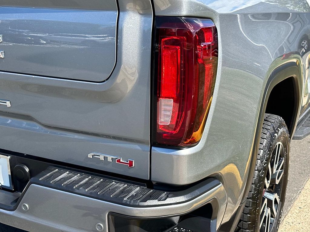 Thumbnail: 2023 GMC Sierra 1500 - 8